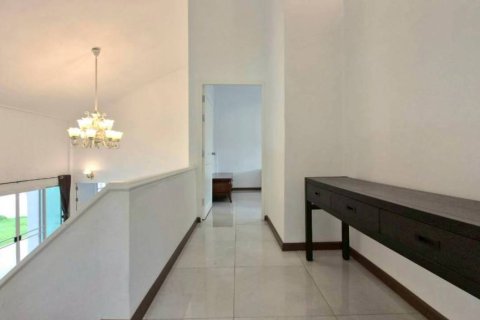 Maison à Bang Lamung, Thaïlande 3 chambres № 146890 - photo 10