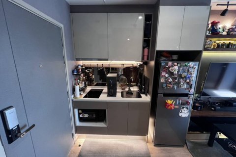 Condo à Huai Khwang, Bangkok, Thaïlande, 1 chambre  № 146894 - photo 6