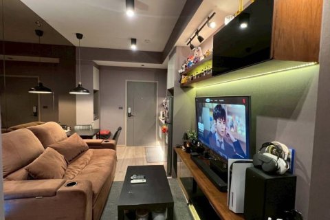 Condo à Huai Khwang, Bangkok, Thaïlande, 1 chambre  № 146894 - photo 1