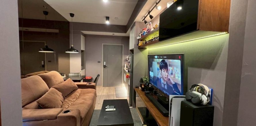 Condo à Huai Khwang, Bangkok, Thaïlande, 1 chambre  № 146894