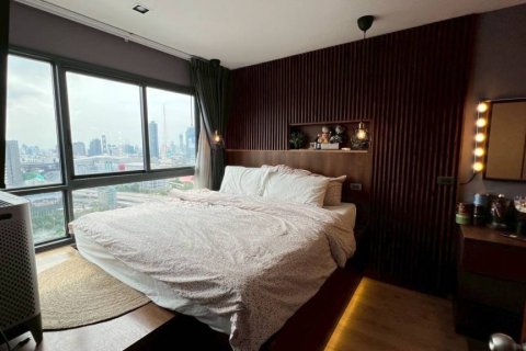 Condo à Huai Khwang, Bangkok, Thaïlande, 1 chambre  № 146894 - photo 9