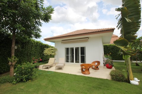 Villa in Hua Hin, Thailand 4 bedrooms № 168551 - photo 6