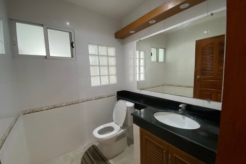 Villa in Hua Hin, Thailand 3 bedrooms № 168549 - photo 16