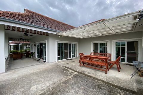 Villa in Hua Hin, Thailand 3 bedrooms № 168549 - photo 30