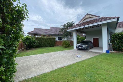 Villa in Hua Hin, Thailand 3 bedrooms № 168549 - photo 3