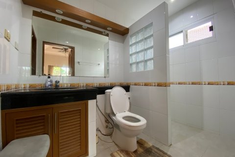 Villa in Hua Hin, Thailand 3 bedrooms № 168549 - photo 20