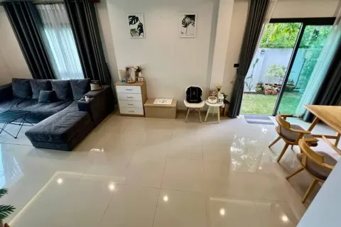 Casa de 3 dormitorios en Pattaya, Tailandia № 211600 - foto 13
