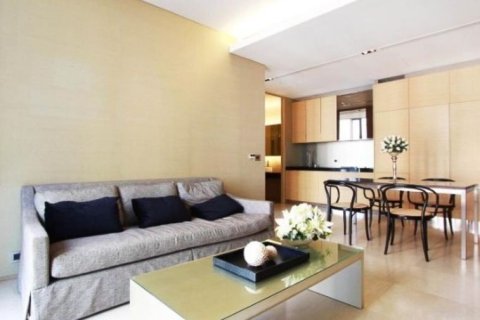 Condo in Bang Rak, Bangkok, Thailand, 2 bedrooms  № 149996 - photo 1