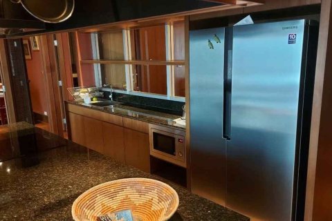 Кондоминиум с 2 спальнями в Кхлонг Сане, Бангкок, Таиланд № 149994 - фото 3