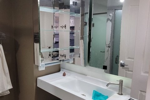 Кондоминиум с 2 спальнями в Бангкоке, Таиланд № 149998 - фото 6