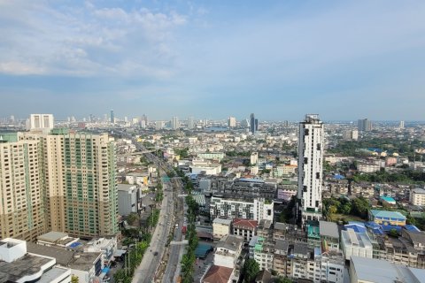 Кондоминиум с 2 спальнями в Бангкоке, Таиланд № 149998 - фото 10