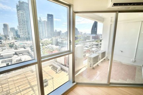 Condo in Bangkok, Thailand, 1 bedroom № 156820 - photo 10