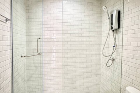 Condo in Bangkok, Thailand, 1 bedroom № 156820 - photo 9