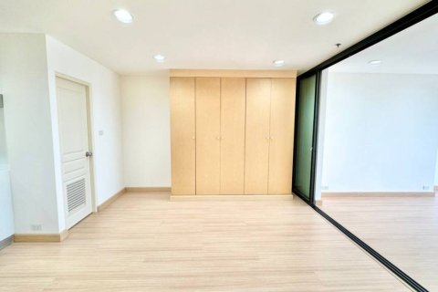 Condo in Bangkok, Thailand, 1 bedroom № 156820 - photo 4