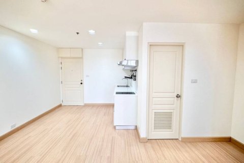 Condo in Bangkok, Thailand, 1 bedroom № 156820 - photo 6