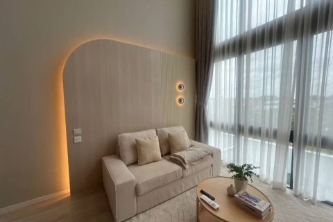 Loft in Saphan Sung, Bangkok, Thailand 4 bedrooms № 156823 - photo 8