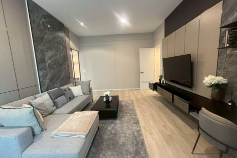 Loft in Saphan Sung, Bangkok, Thailand 4 bedrooms № 156823 - photo 5