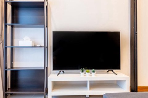 Кондоминиум с 2 спальнями в Кхлонг Сане, Бангкок, Таиланд № 142689 - фото 8