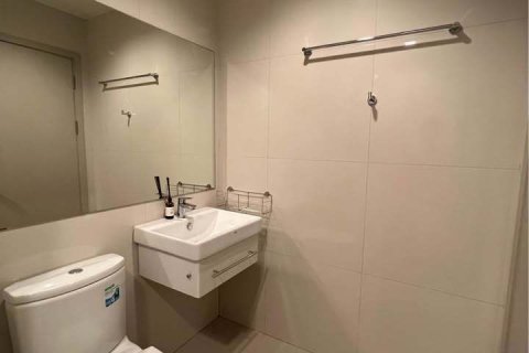 Studio in the Condo in Khlong Toei, Bangkok, Thailand  № 157105 - photo 14