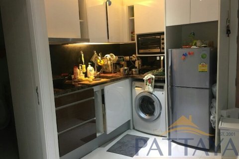 Condo in Pattaya, Thailand, 1 bedroom  № 176518 - photo 6
