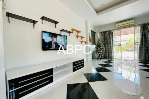 Casa de 3 dormitorios en Pattaya, Tailandia № 211552 - foto 4