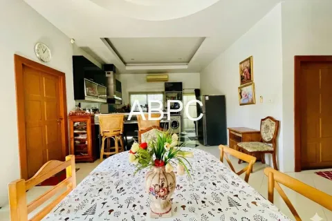 Casa de 3 dormitorios en Pattaya, Tailandia № 211552 - foto 7