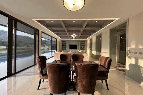 Villa in Hua Hin, Thailand 4 bedrooms № 138980 - photo 21