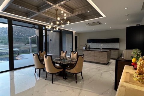 Villa in Hua Hin, Thailand 4 bedrooms № 138980 - photo 6