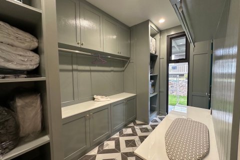 Villa in Hua Hin, Thailand 4 bedrooms № 138980 - photo 11