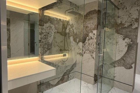 Penthouse à Watthana, Bangkok, Thaïlande 2 chambres № 142753 - photo 15