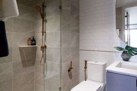 Studio dans le Condo à Watthana, Bangkok, Thaïlande  № 142755 - photo 5