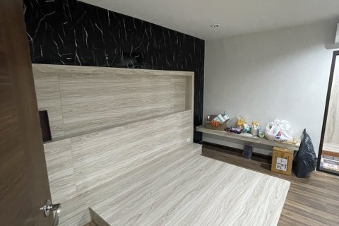 Townhouse in Bangkok Yai, Thailand 4 bedrooms № 156993 - photo 8