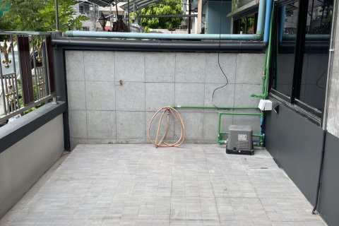 Townhouse in Bangkok Yai, Thailand 4 bedrooms № 156993 - photo 12