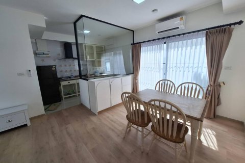 Townhouse in Bang Kaeo, Thailand 3 bedrooms № 156994 - photo 3