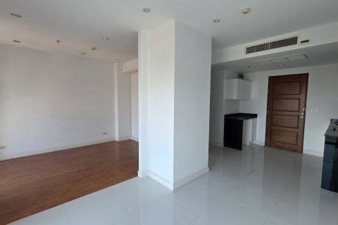 Studio in the Condo in Pattaya, Thailand  № 156995 - photo 6