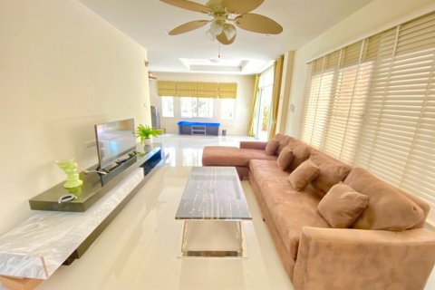 Дом в Паттайе, Таиланд с 3 спальнями  № 156996 - фото 9