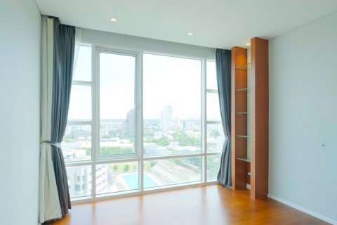 Кондоминиум с 3 спальнями в Бангкоке, Таиланд № 143127 - фото 11