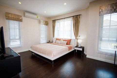 Maison à Chiang Mai, Thaïlande 3 chambres № 175575 - photo 10