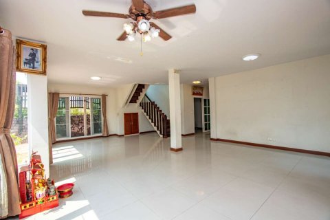 Дом в Чиангмае, Таиланд с 3 спальнями  № 175569 - фото 8