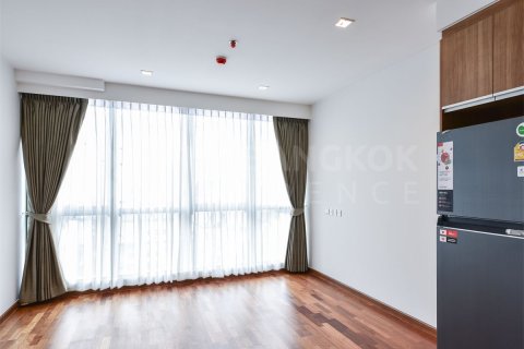 Condo in Bangkok, Thailand, 1 bedroom № 185005 - photo 2