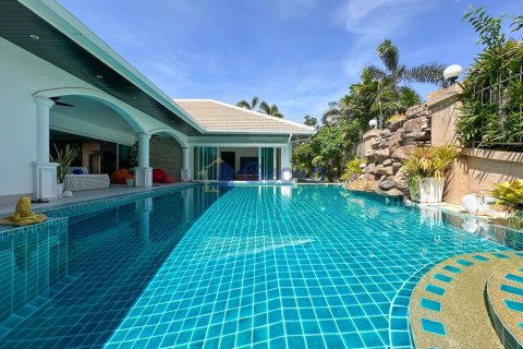 Maison à Pattaya, Thaïlande 3 chambres № 196613