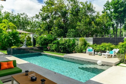 Villa in Phuket, Thailand 4 bedrooms № 139111 - photo 7