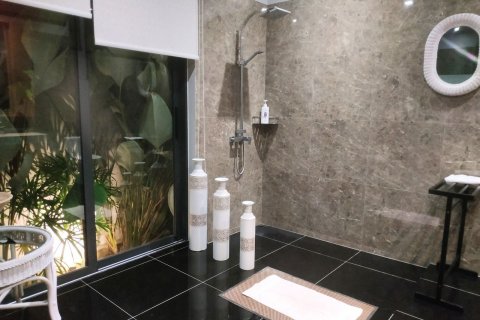 Villa in Phuket, Thailand 4 bedrooms № 139111 - photo 21