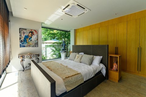 Villa in Phuket, Thailand 4 bedrooms № 139111 - photo 16