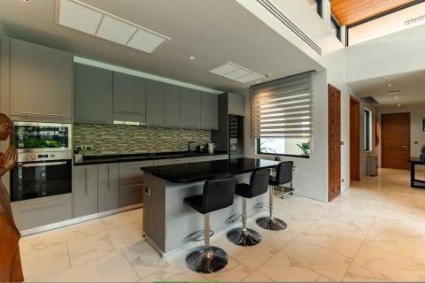 Villa in Phuket, Thailand 4 bedrooms № 139111 - photo 4