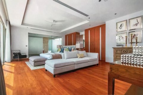 Villa in Phuket, Thailand 4 bedrooms № 139108 - photo 11