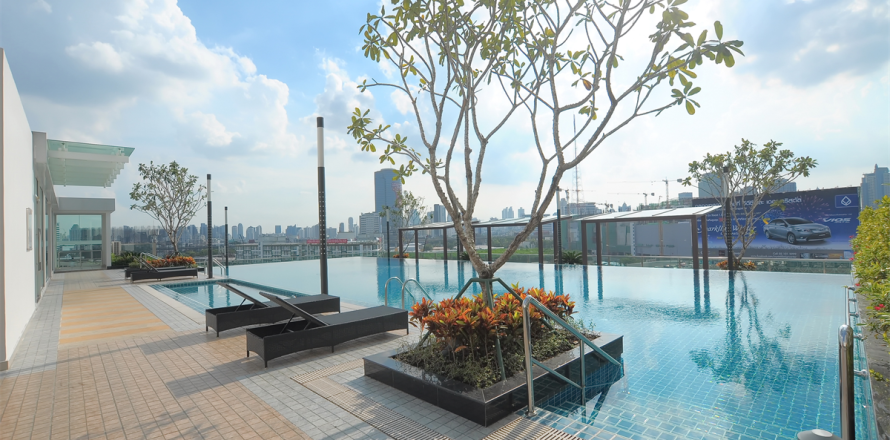 Condo in Bangkok, Thailand, 2 bedrooms № 197436