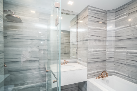 Condo in Bangkok, Thailand, 2 bedrooms № 197438 - photo 6