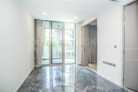 Condo in Bangkok, Thailand, 2 bedrooms № 197438 - photo 2