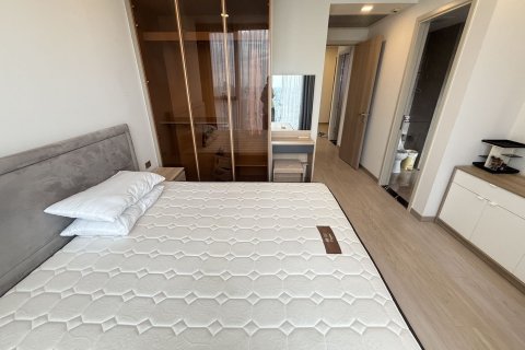 Condo in Huai Khwang, Bangkok, Thailand, 2 bedrooms  № 173676 - photo 9